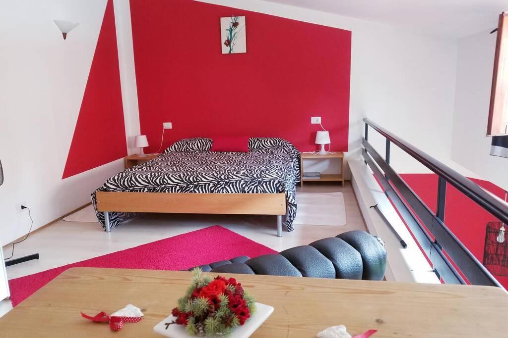 Honeycomb - Casa Vacanze バレーゼ エクステリア 写真